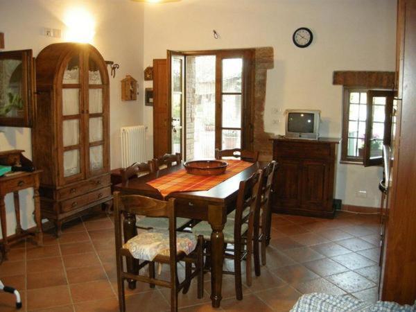 Casale Il Colombaio Di Toiano Casa de hóspedes Valli Exterior foto